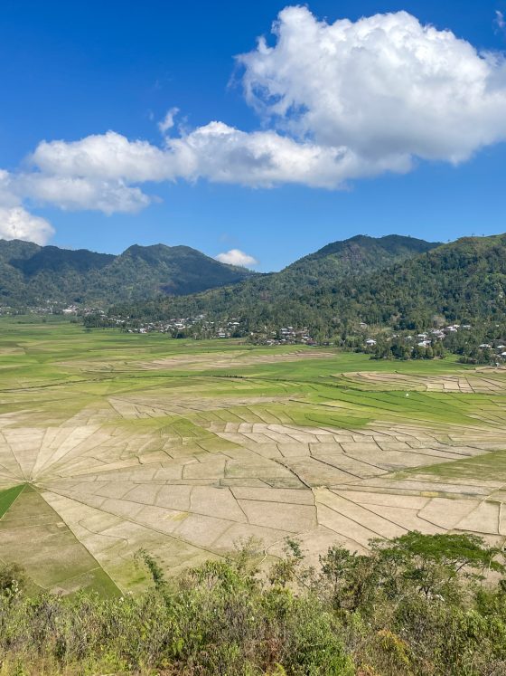 4x doen in de vergeten parel, Riung