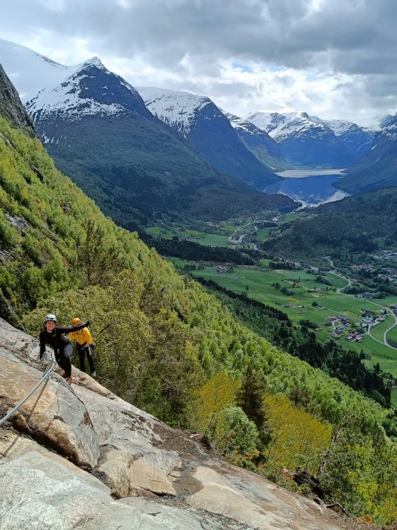 Klimmen in Noorwegen: Via Ferrata Loen
