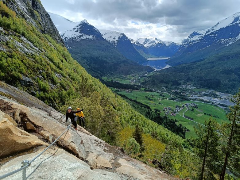 Klimmen in Noorwegen: Via Ferrata Loen